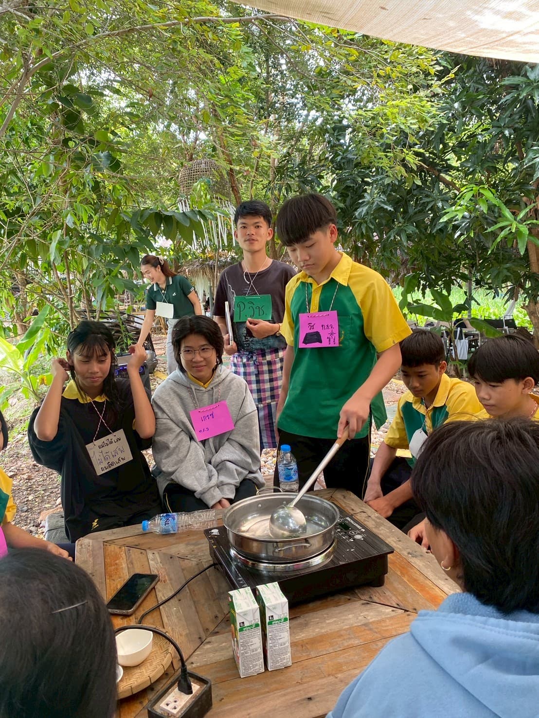 "Little Chef in the Garden: จากเล้าสู่กระทะ จากสวนสู่จาน" 🥚🌱🍽
